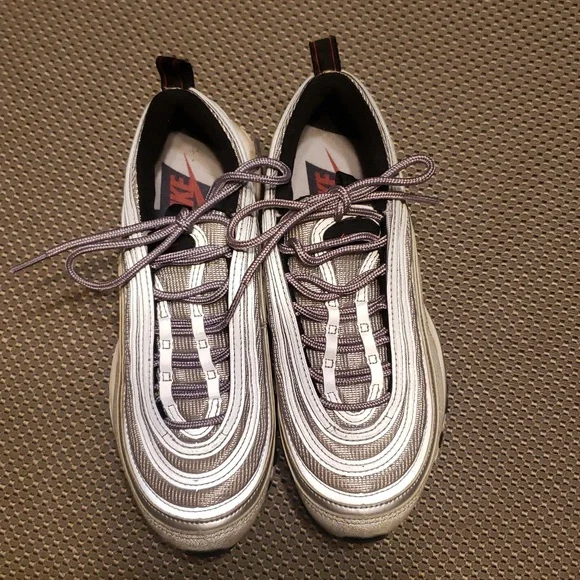 Silver and Black Size 4.5 Nike Air Max Sneakers For Girls - Picture 6 of 8